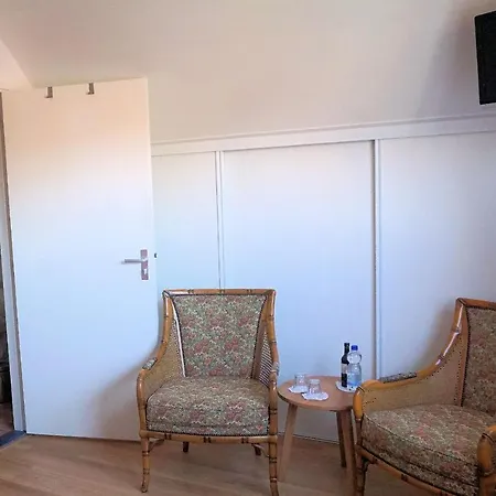 ベッド・アンド・ブレックファスト Droomzzz 3*